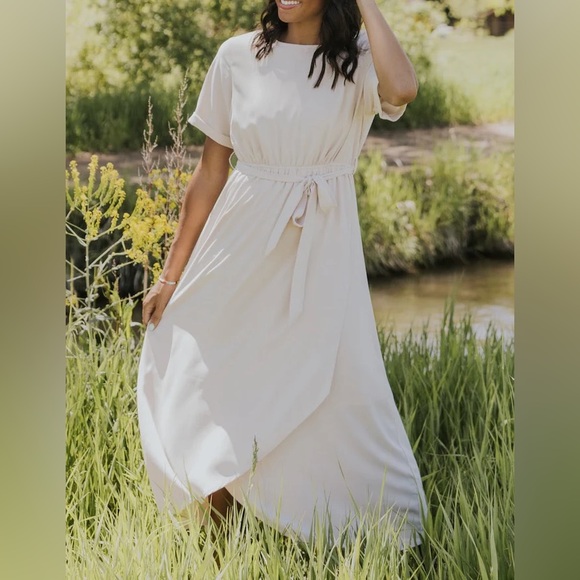 MISSING BELT Roolee Taylor Jane Wrap Maxi Dress cream womens size small S - Picture 1 of 9